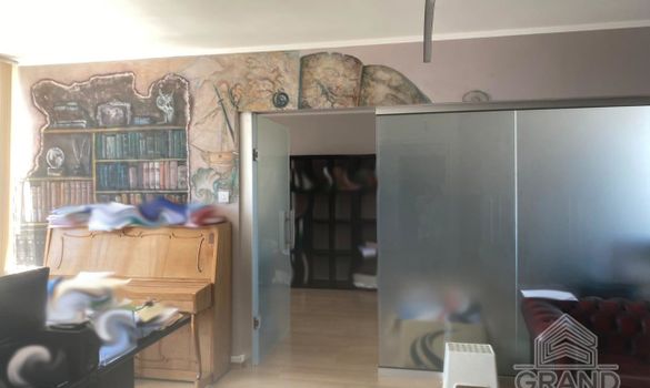 300 m2 - 2076 - photo-1