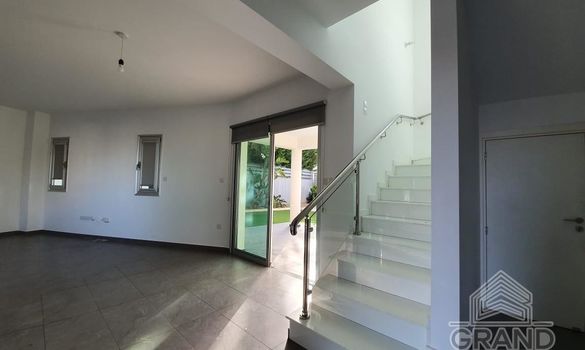 240 m2 - 1720 - photo-18