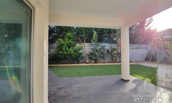 240 m2 - 1720 - photo-2