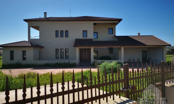 470 m2 - 1395 - photo-1