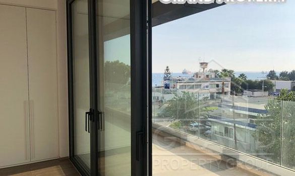 m2 -08201 - photo-8