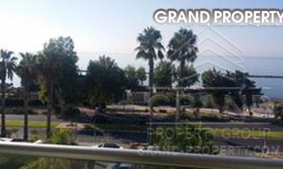 m2 -08373 - photo-1