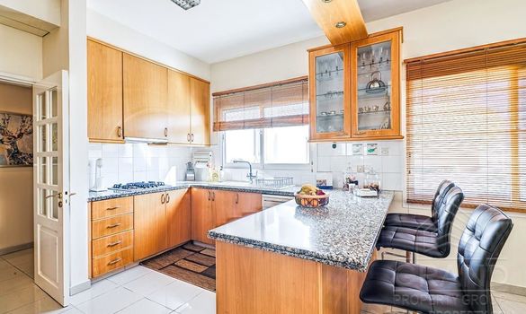 350 m2 -09660 - photo-24