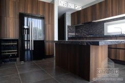 370 m2 - 1330 - photo-11