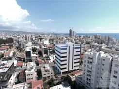 1030 m2 - 2178 - photo-2