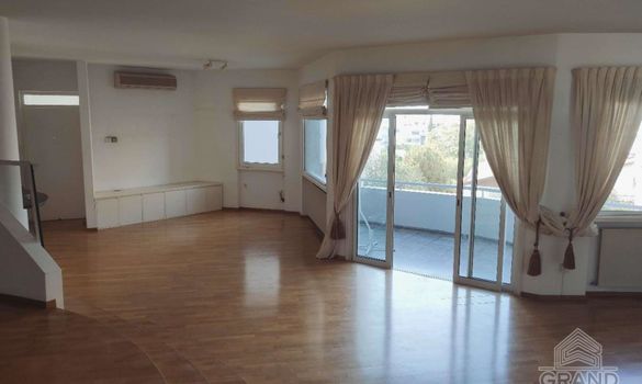 210 m2 - 3233 - photo-2