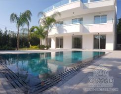 550 m2 - 3830 - photo-1