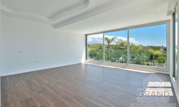 550 m2 - 3830 - photo-13