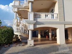 650 m2 - 4069 - photo-12