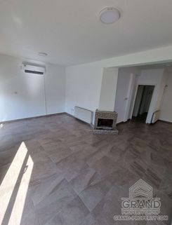 150 m2 - 4275 - photo-2