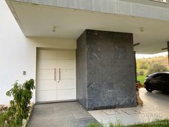 380 m2 - 4504 - photo-2