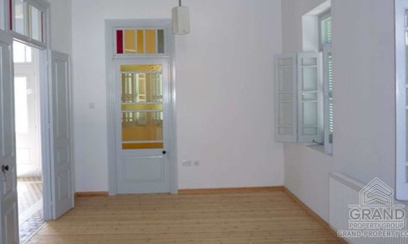 350 m2 - 4558 - photo-2