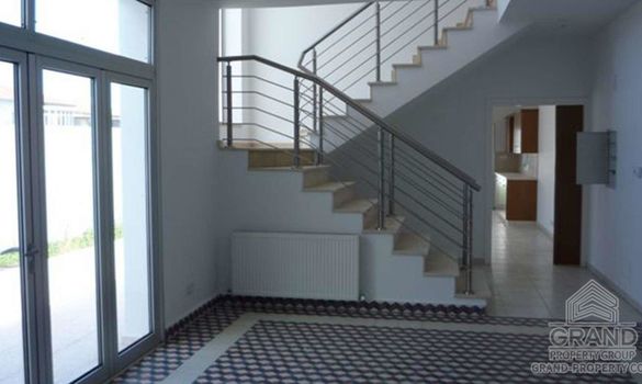 350 m2 - 4558 - photo-3