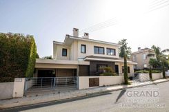 270 m2 - 4900 - photo-2