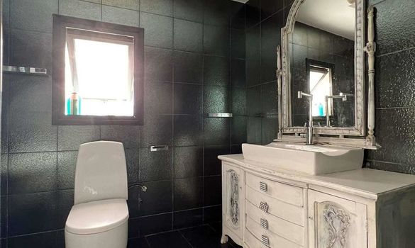 280 m2 - 5704 - photo-3