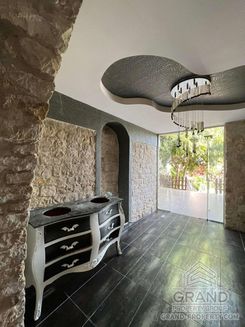 280 m2 - 5704 - photo-9