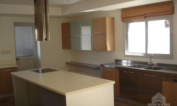 300 m2 - 6065 - photo-3