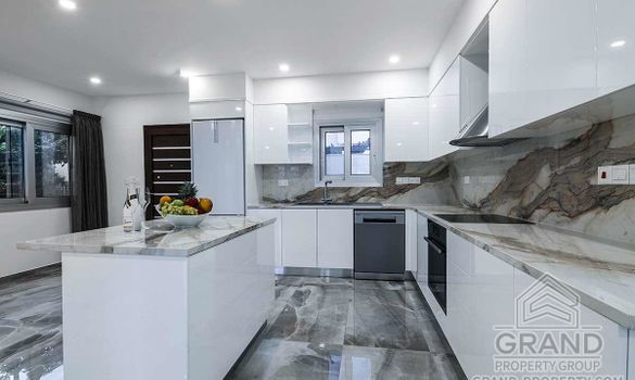 235 m2 - 6783 - photo-9