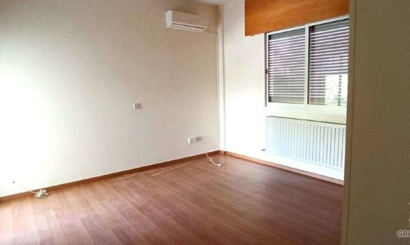 300 m2 - 7131 - photo-3