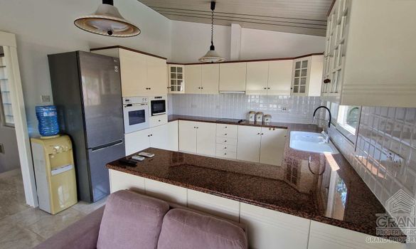 280 m2 - 7316 - photo-9