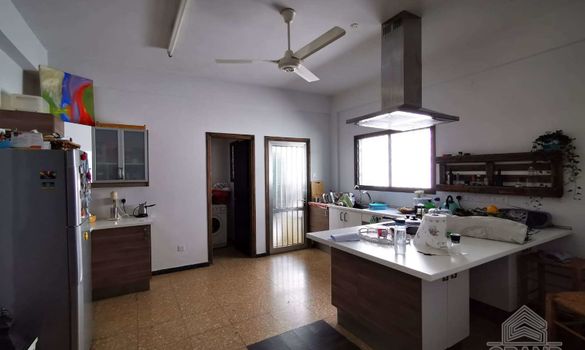 200 m2 - 7719 - photo-2