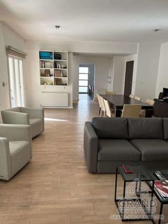 300 m2 - 7850 - photo-4