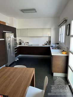 300 m2 - 7850 - photo-6