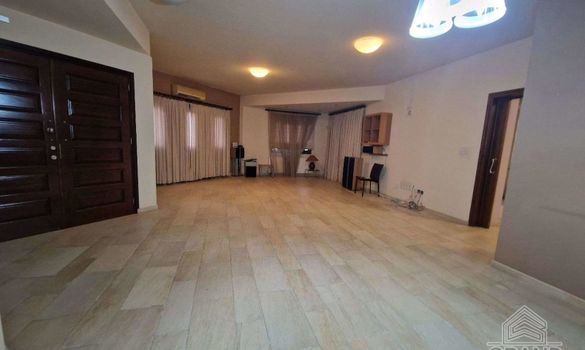 240 m2 - 7888 - photo-4