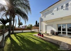 380 m2 - 7941 - photo-2
