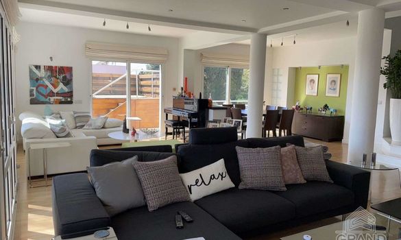 380 m2 - 7941 - photo-7