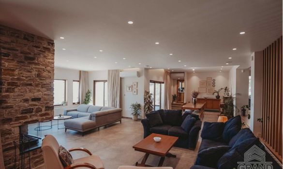 370 m2 - 7968 - photo-7