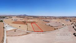 Field - 6687 - photo-1