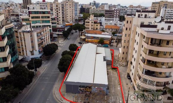 650 m2 - 7527 - photo-4