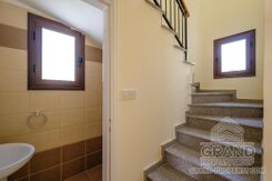 3 bedroom maisonette - G8931 - photo-32
