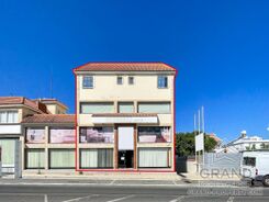Mixed-use building - G5730 - photo-61