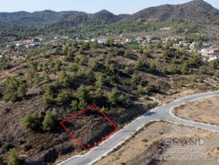 Plot - G7584 - photo-2
