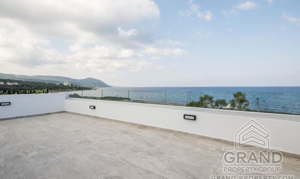 Seafront villa - G7620 - photo-18