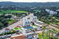 Seafront villa - G7620 - photo-37