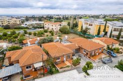 House - G8857 - photo-3