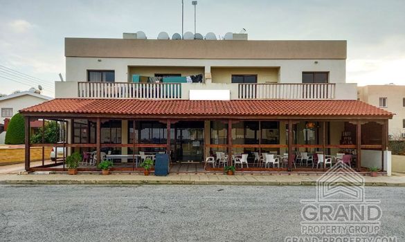 Mixed-use building - G6680 - photo-1