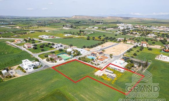 Field - G8222 - photo-1