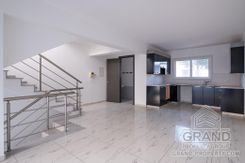 House - G8701 - photo-3