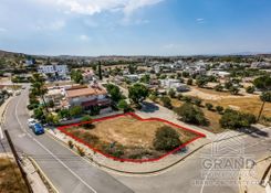 Plot - G8087 - photo-1