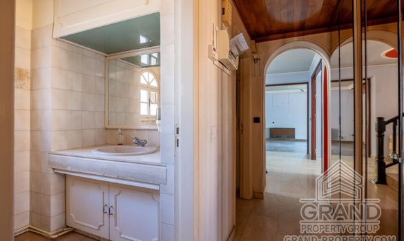 House - G9084 - photo-30