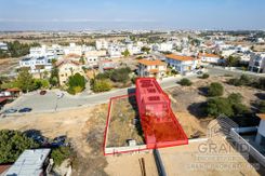 Plot - G8759 - photo-1