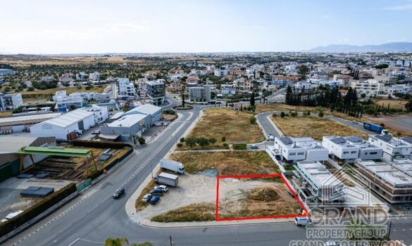 Plot - G9283 - photo-3