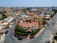 House - G8165 - photo-1