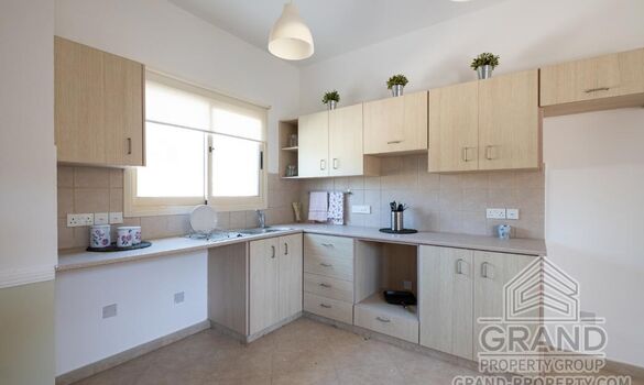 House - G8724 - photo-3