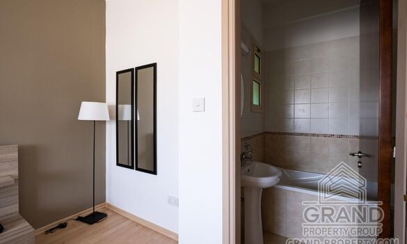 House - G8724 - photo-18