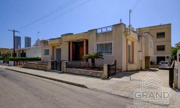 House - G8786 - photo-10